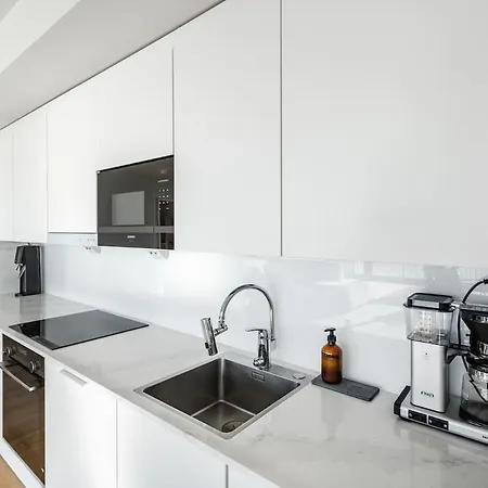 Upea Merenrannan Asunto 1-8 Henkiloelle Pateniemenranta Apartman *