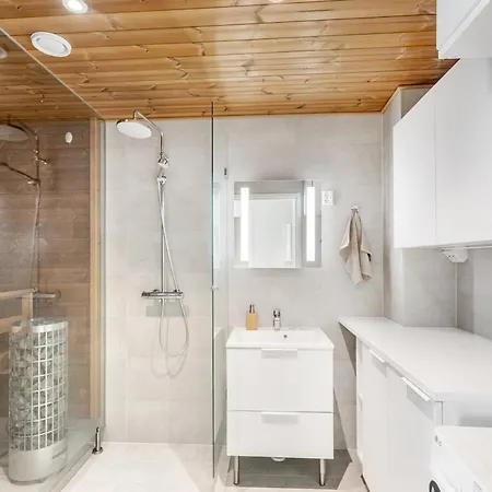 Appartement Upea Merenrannan Asunto 1-8 Henkiloelle Pateniemenranta *