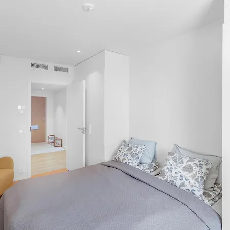 Appartement Upea Merenrannan Asunto 1-8 Henkiloelle Pateniemenranta Oulu