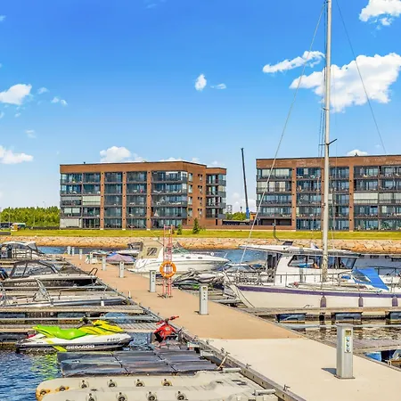 Upea Merenrannan Asunto 1-8 Henkiloelle Pateniemenranta Appartement